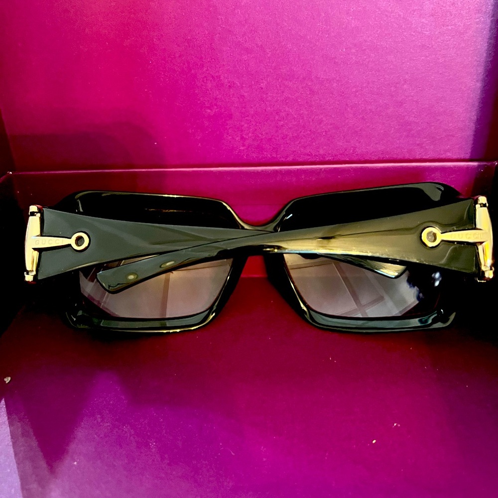 Authentic GUCCI Horsebit Detail Sunglasses